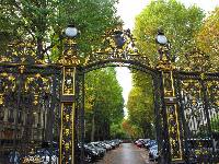 پارک مونسو (زیباترین پارک تاریخی پاریس)