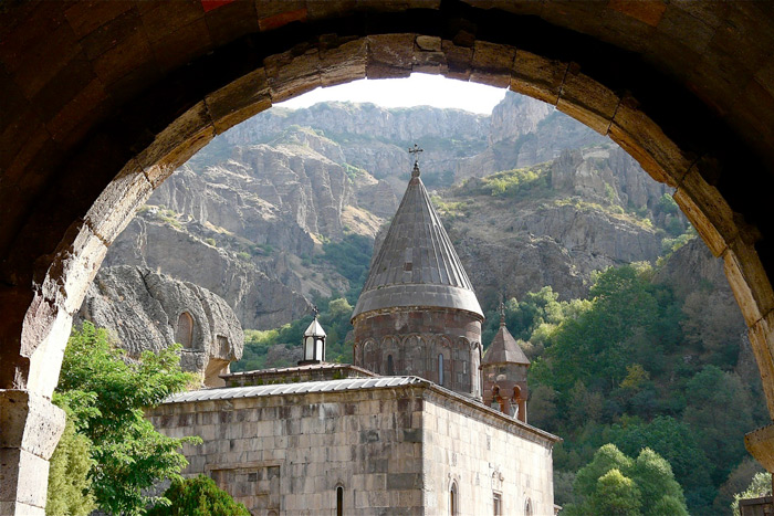 کلیسای گغارد ایروان ارمنستان (Geghard)