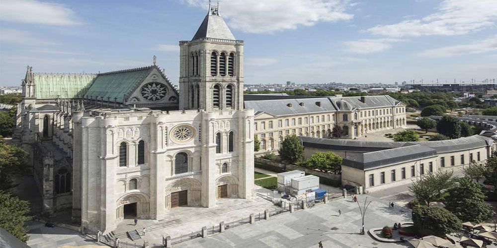 کلیسای سنت دنیس فرانسه (شاهکار معماری گوتیک)