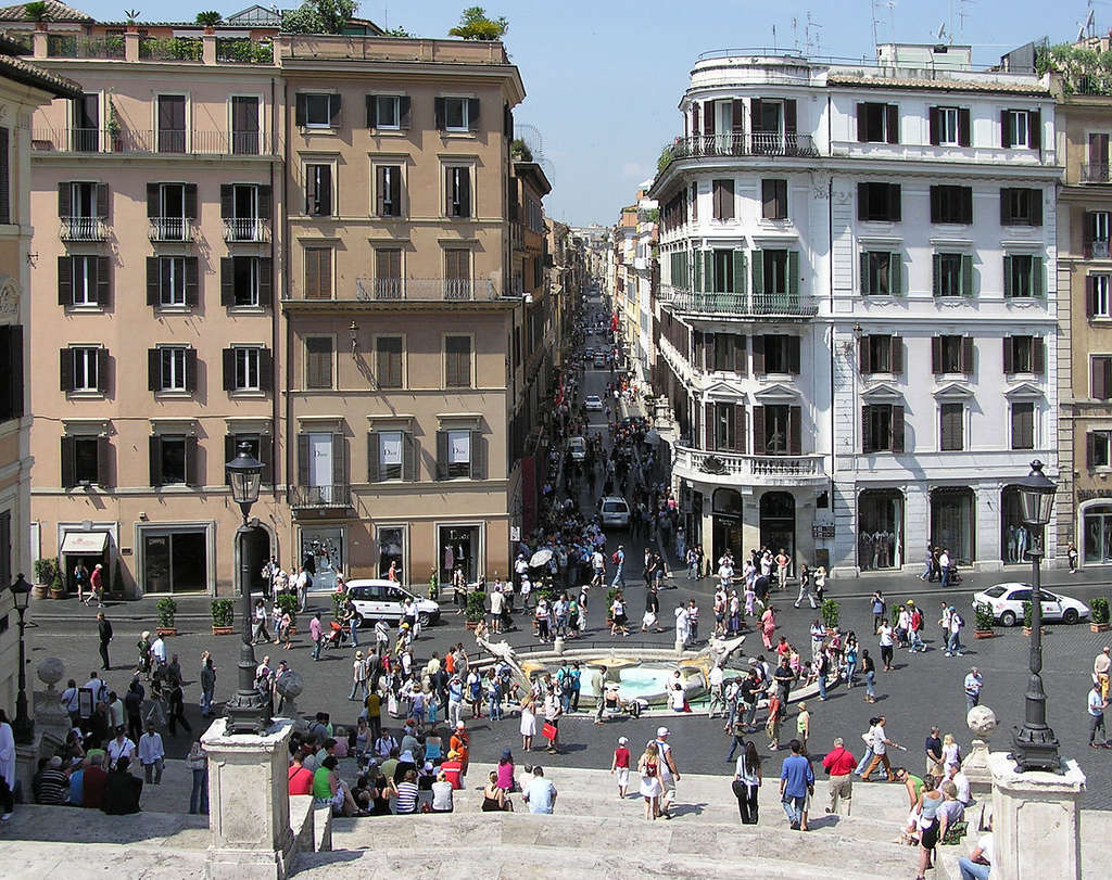 خیابان ویا کوندوتی رم (تجربه خریدی دلچسب)