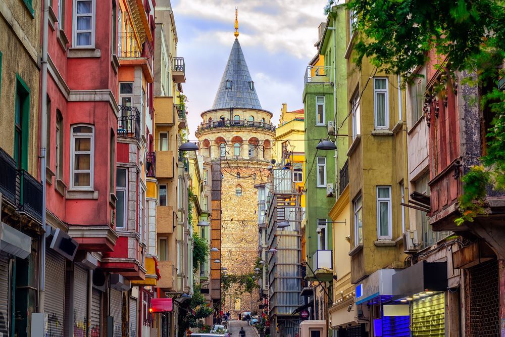 راهنمای سفر برای آنهایی که برای اولین بار از استانبول بازدید می کنند