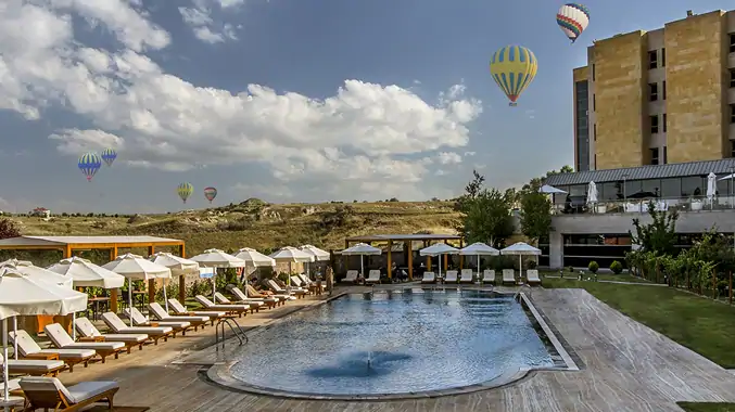 هتل دابل تری بای هیلتون آوانوس کاپادوکیا ترکیه
