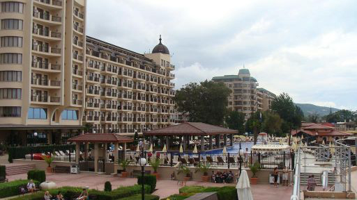 هتل ادمیرال آپارتمان وارنا بلغارستان