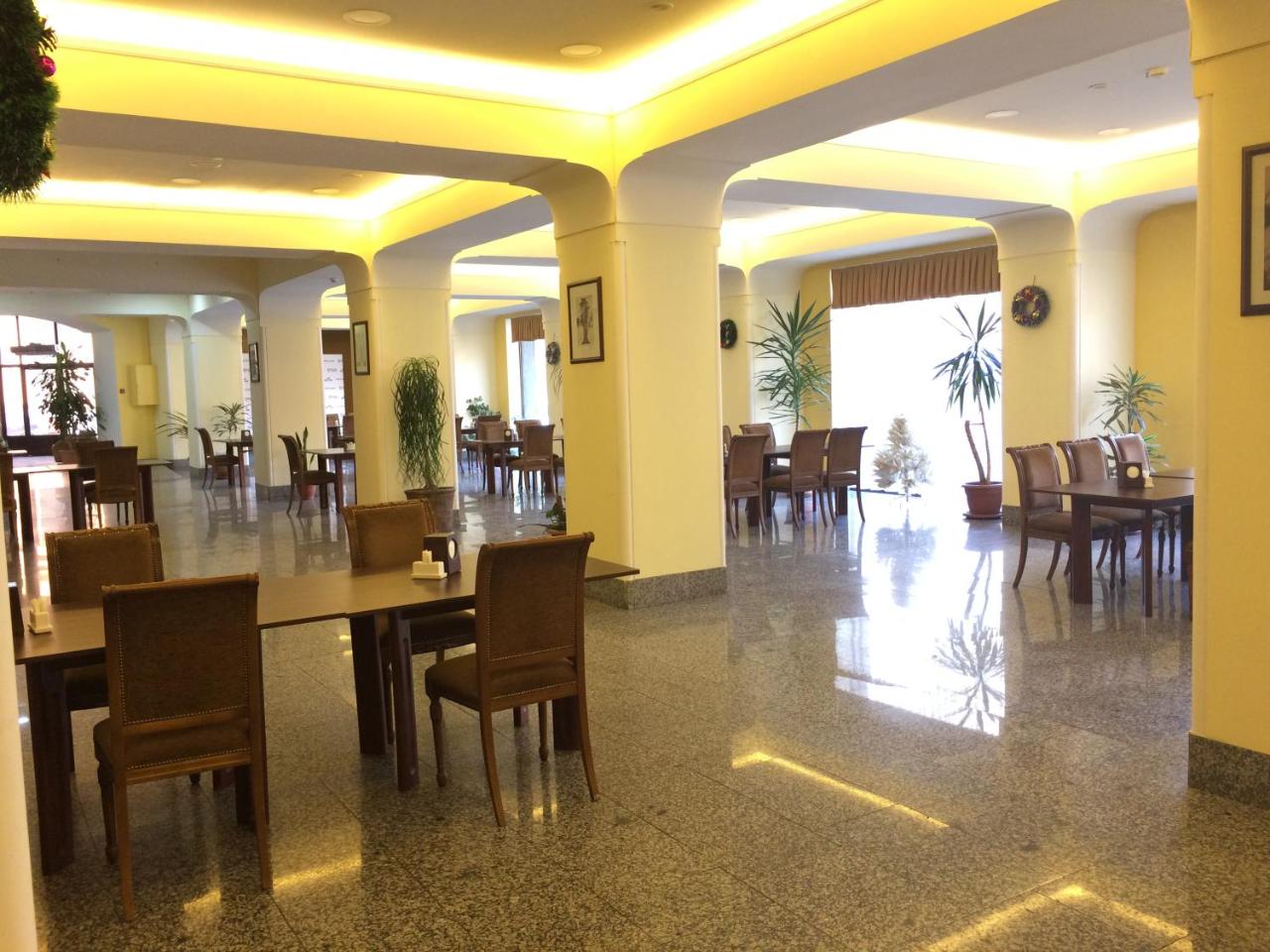 هتل آرارات ایروان ارمنستان