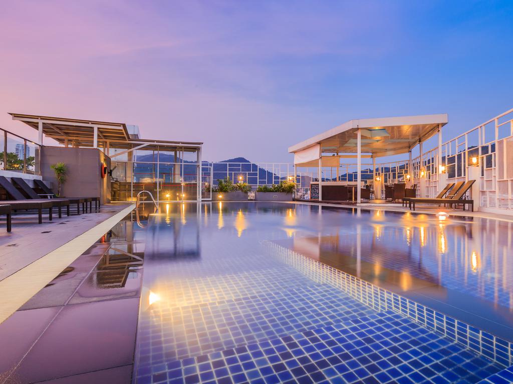 هتل اشلی هایتس پاتونگ هتل اند سوئیتز پوکت تایلند