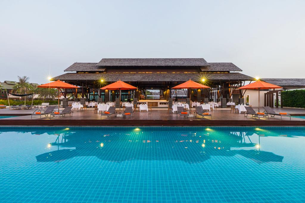 هتل بای واتر ریزورت ساموئی تایلند