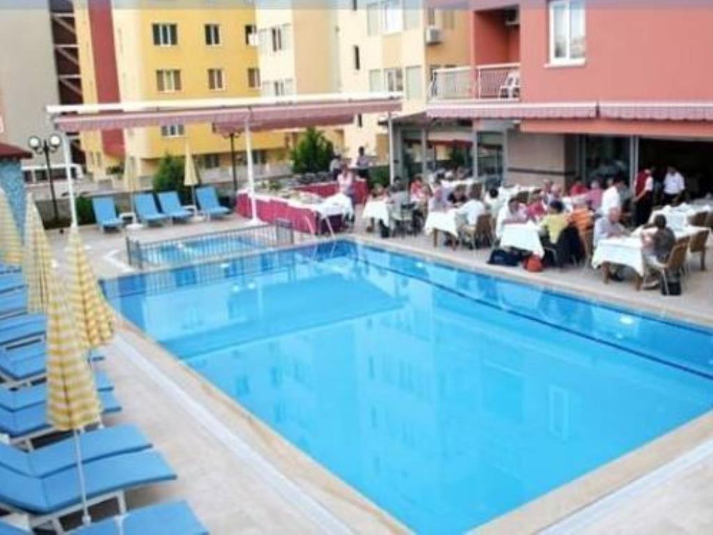 هتل لارا دینک آنتالیا ترکیه