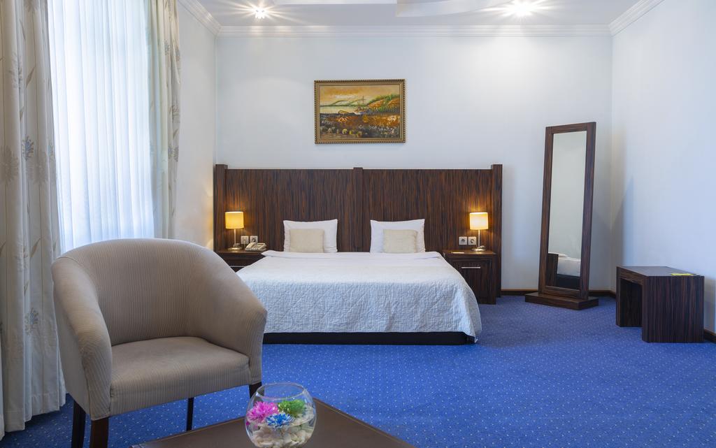 هتل آناتولیا باکو آذربایجان