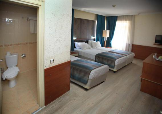 هتل لارا هادریانوس آنتالیا ترکیه