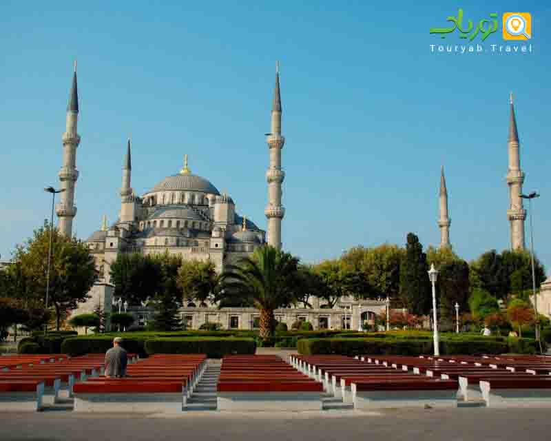 میدان سلطان احمد استانبول(1800 سال قدمت تاریخی)