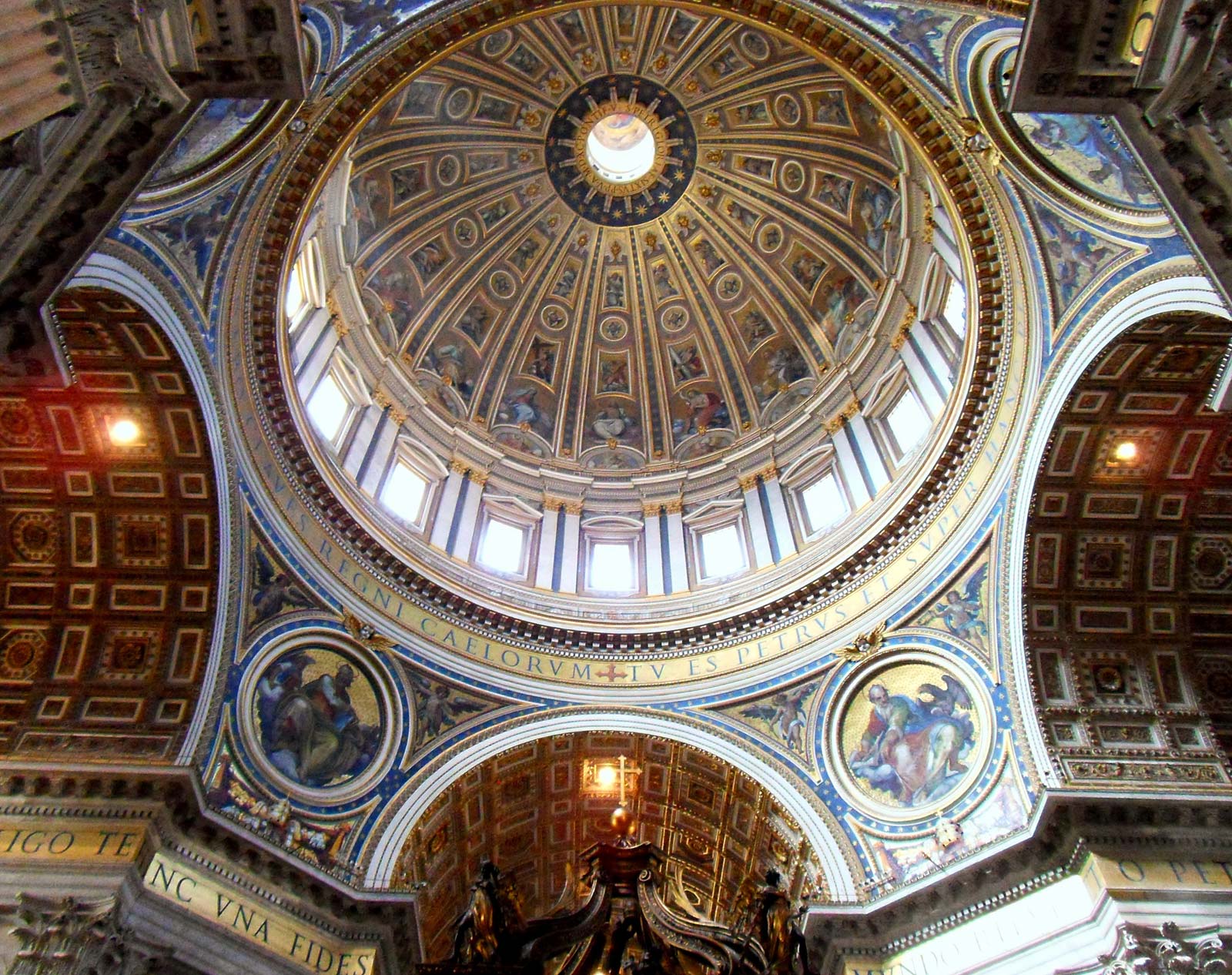  کلیسای سنت پیتر (میراث مشهور رم ایتالیا)