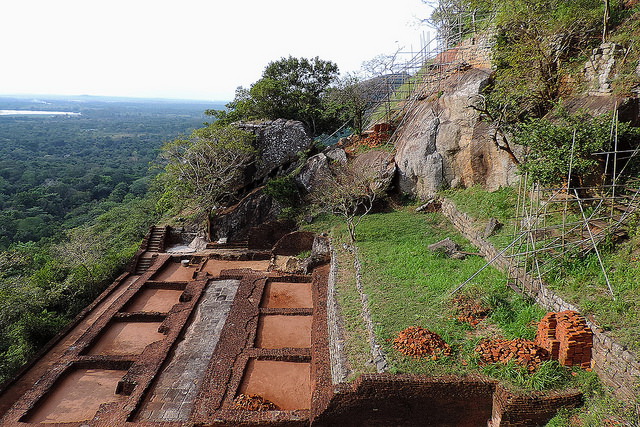 صخره سیگریا (مشهورترین جاذبه تاریخی سریلانکا)