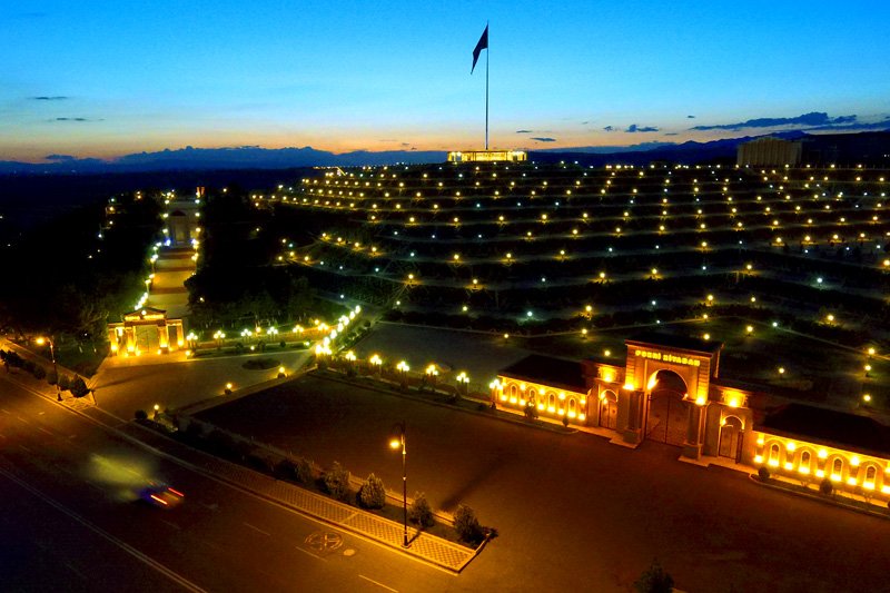 میدان پرچم ملی باکو (نمادی جدید از آذربایجان)