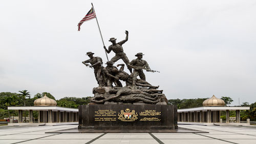 راهنمای سفر به کوالالامپور - مجسمه ملی مالزی
